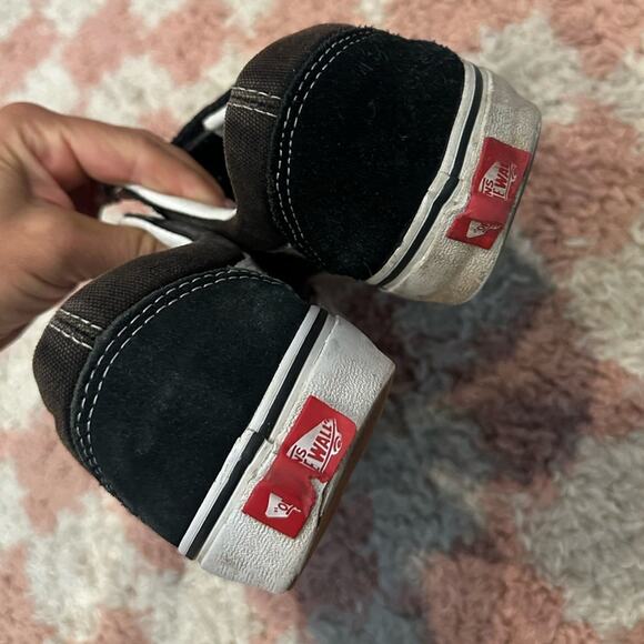 Vans Old Skool Velcro Strap Shoes - Picture 3 of 5